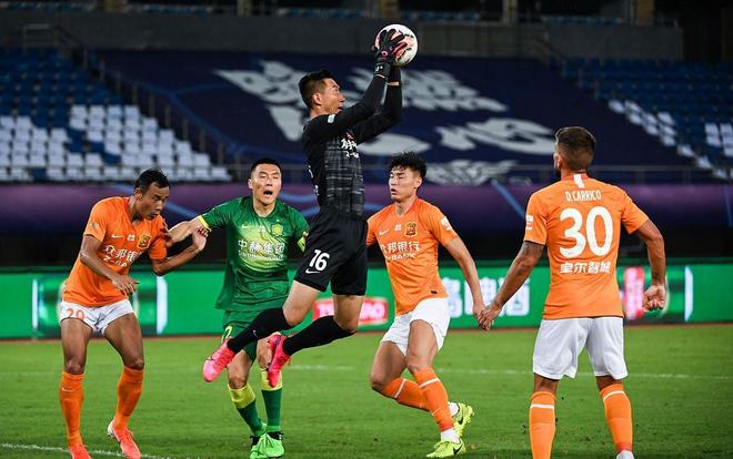 B费和内维斯各进三球，葡萄牙队史第3次单场比赛有两人戴帽