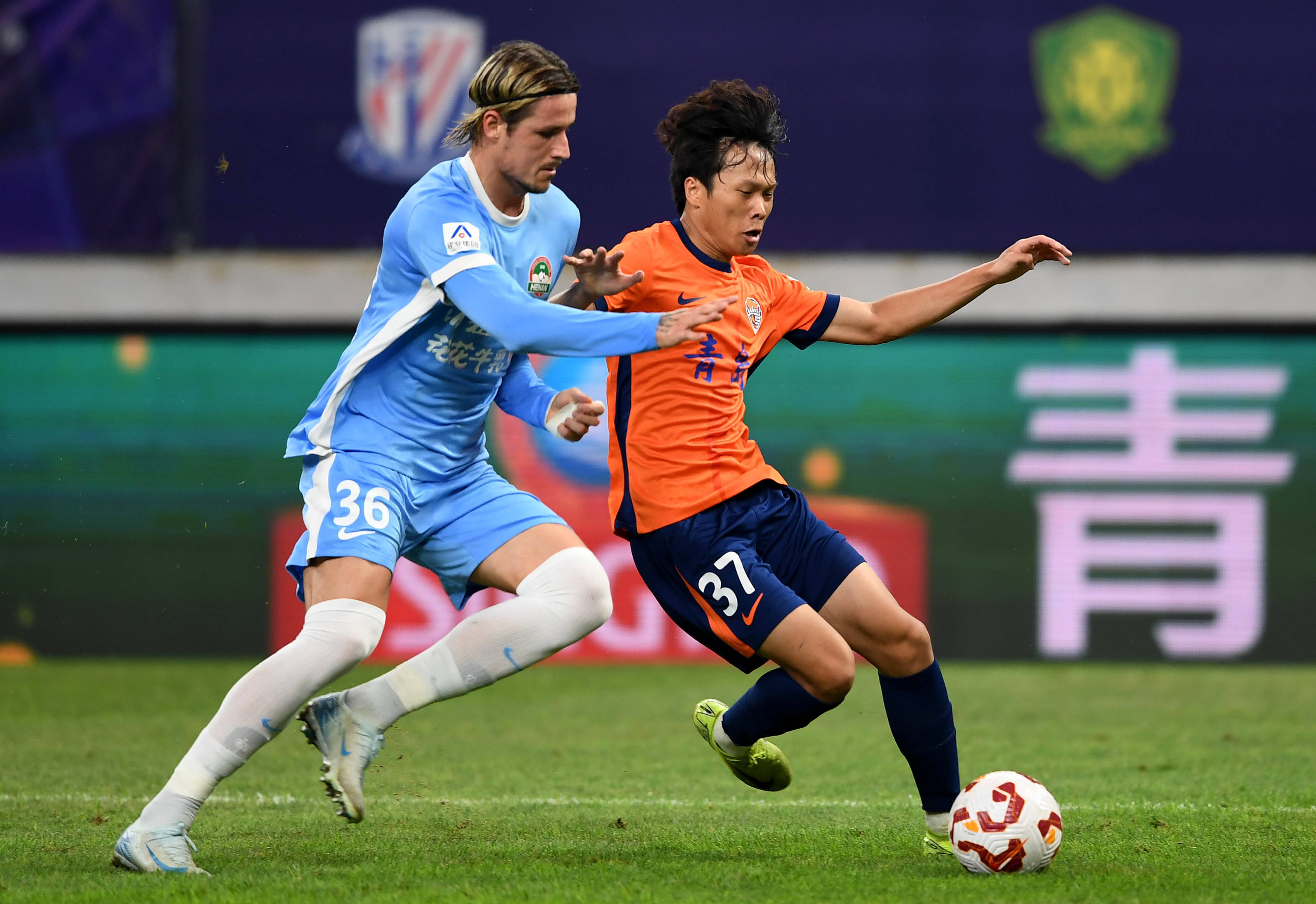 斯卡洛尼：要像没夺冠过那样争世界杯，梅西是否参赛他自己定