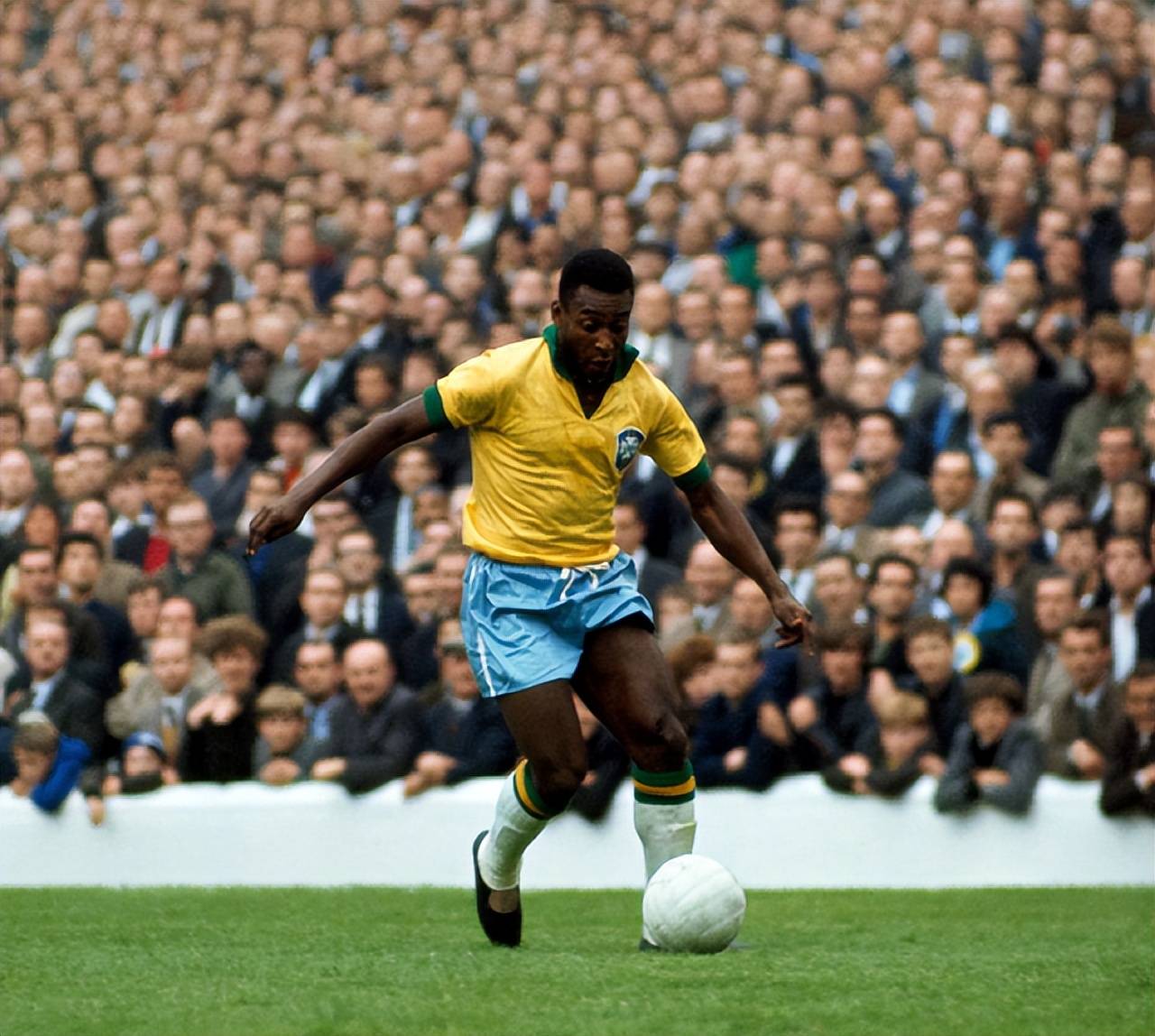 本赛季中超丢球榜：成都蓉城28球最少，梅州客家71球最多