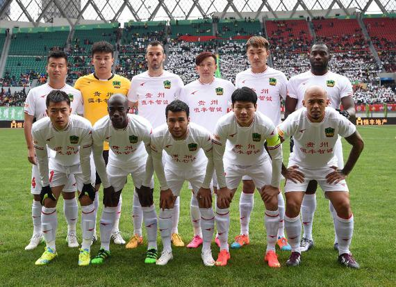 立大功！杨瀚森造埃迪第5次犯规，后者被换下